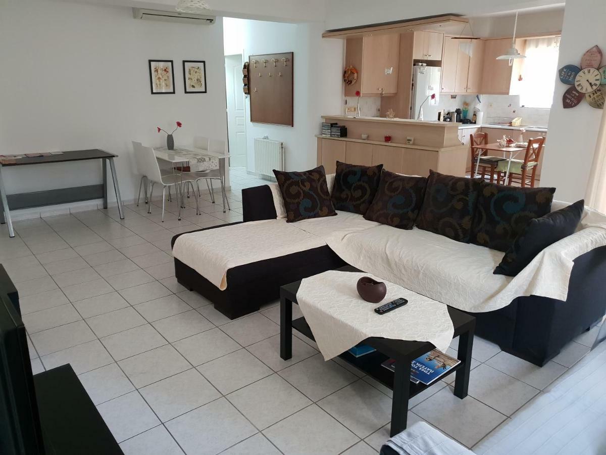 Spacious Apartment With Large Balcony Heraklion  Exterior photo